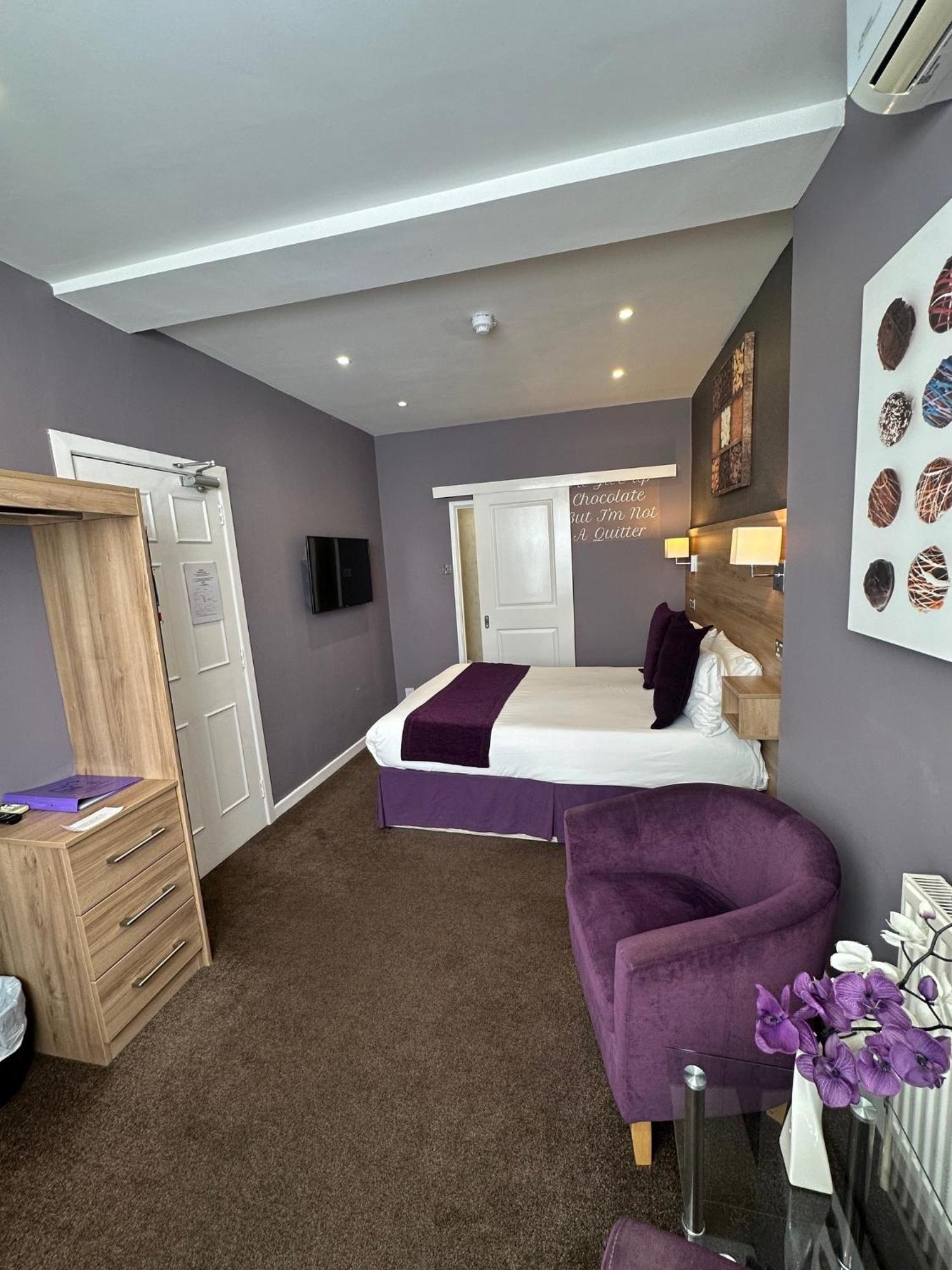 The Chocolate Box Hotel Борнмут Экстерьер фото