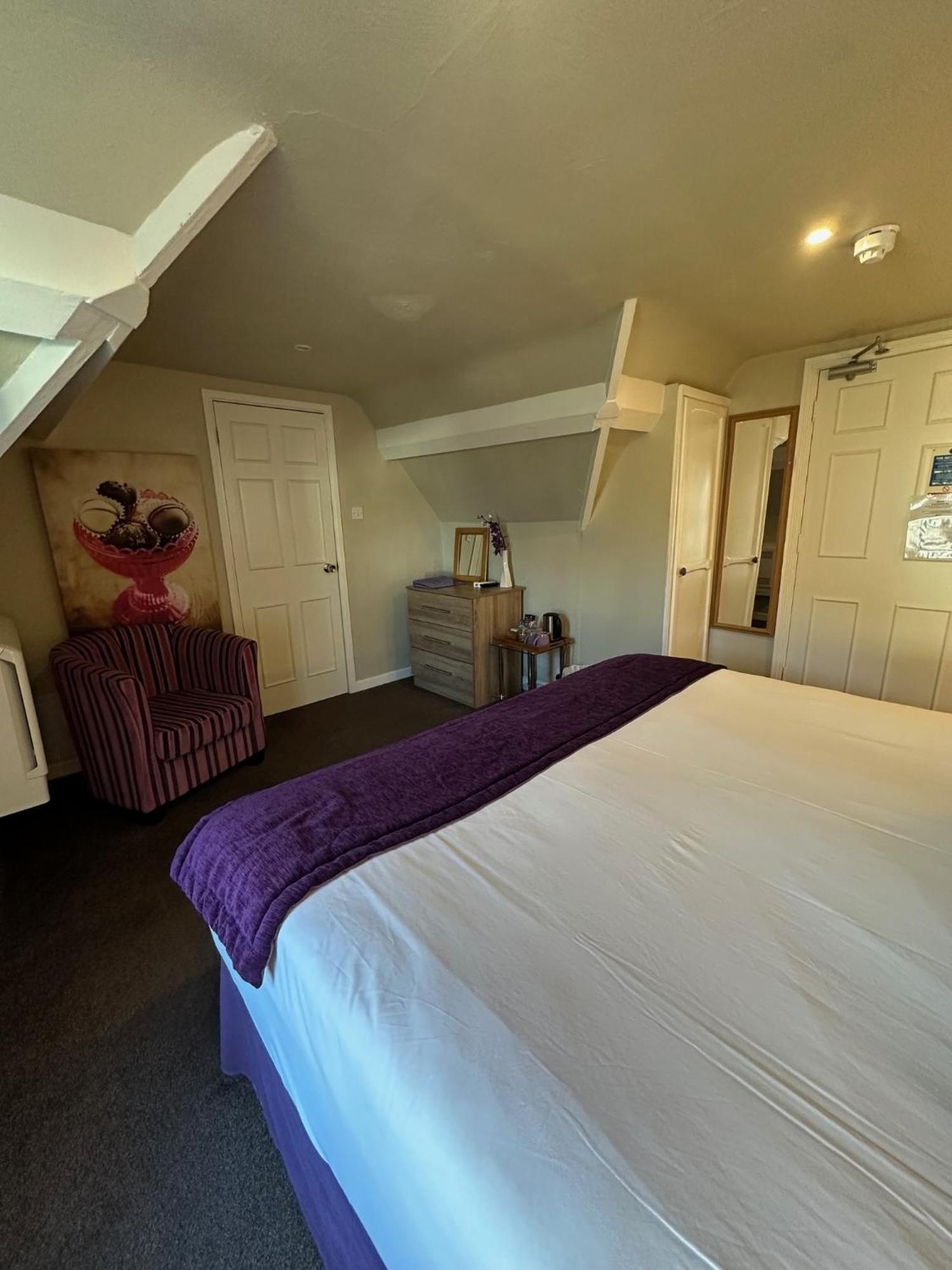 The Chocolate Box Hotel Борнмут Экстерьер фото
