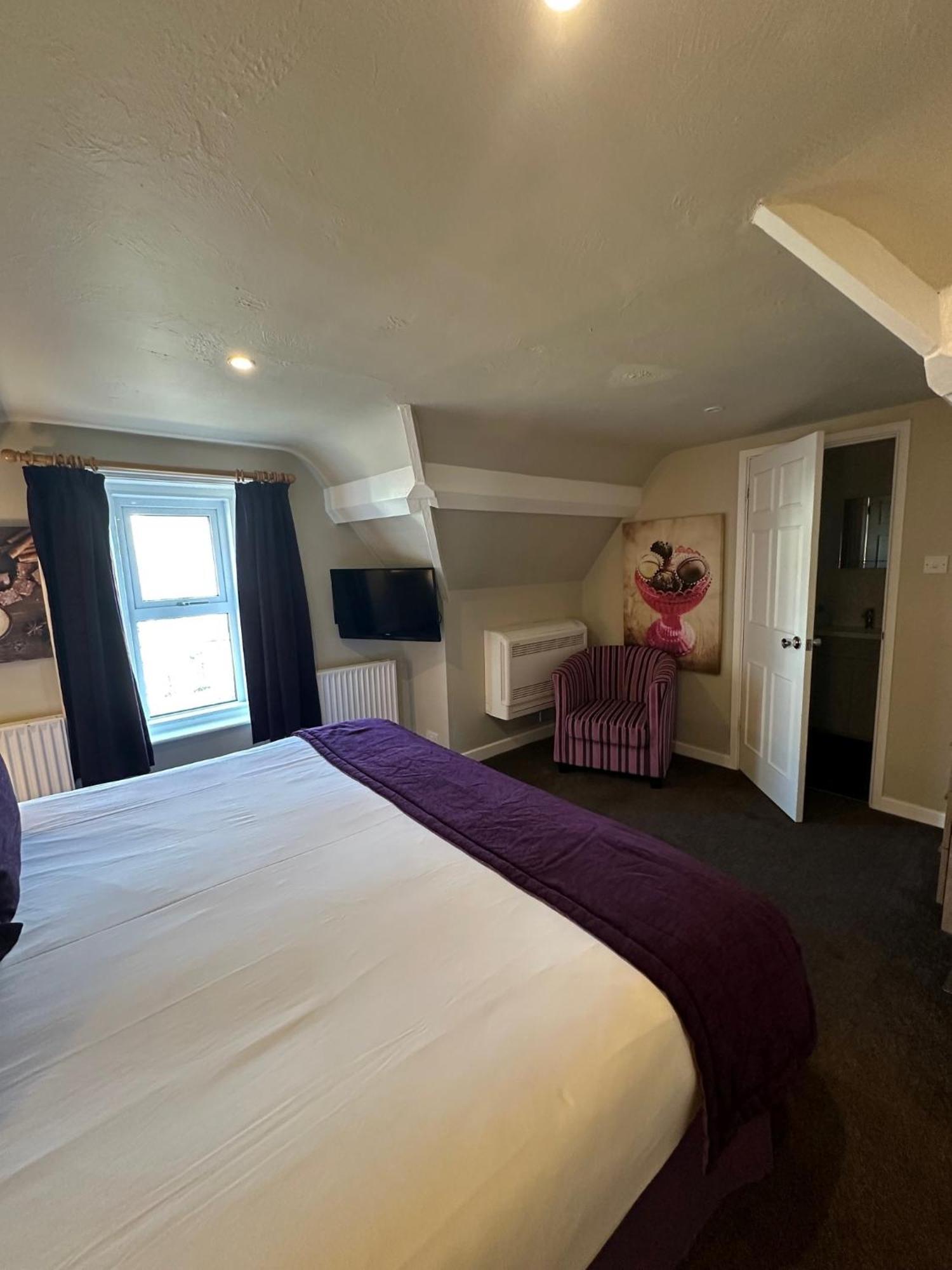 The Chocolate Box Hotel Борнмут Экстерьер фото
