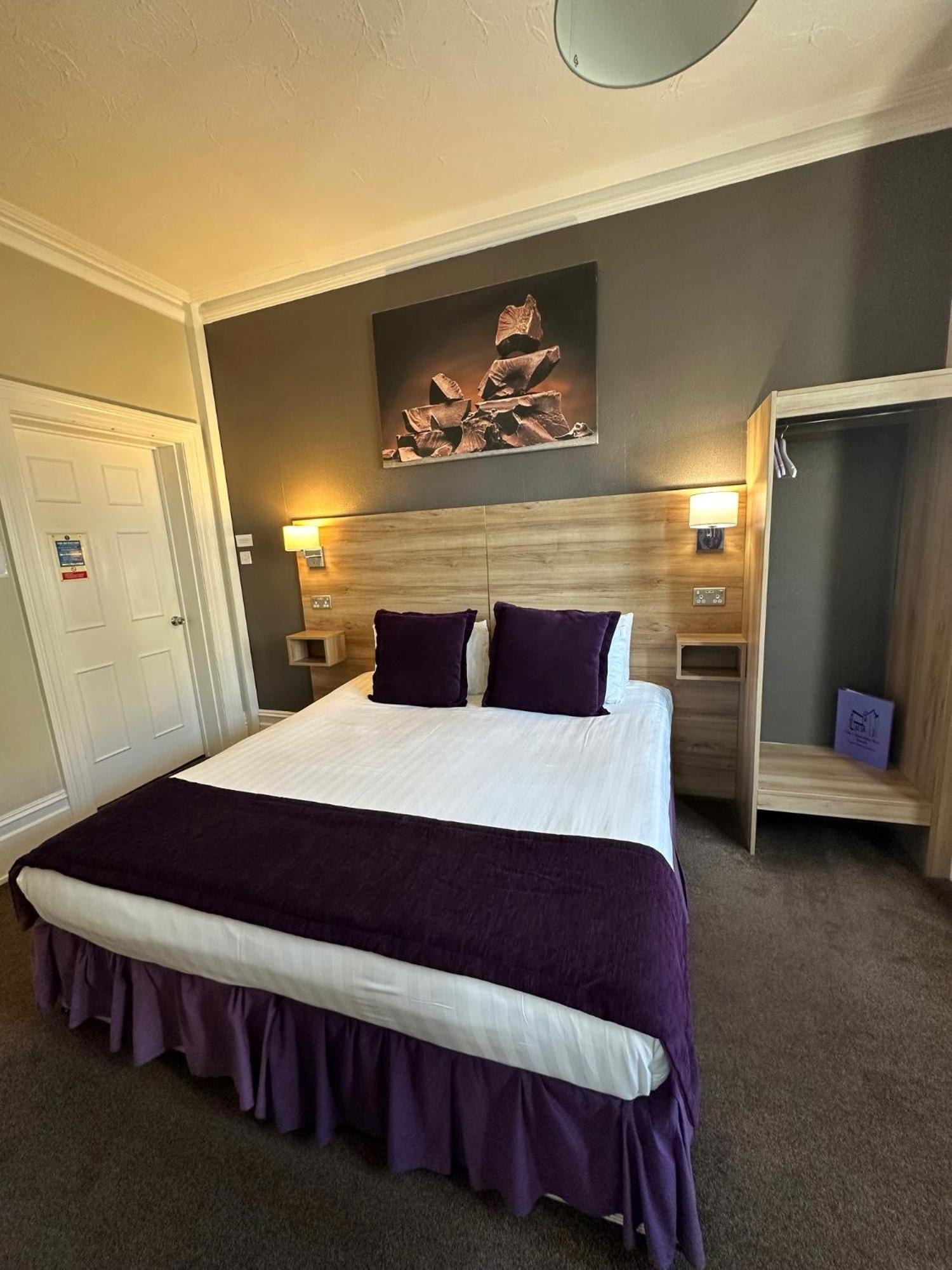 The Chocolate Box Hotel Борнмут Экстерьер фото