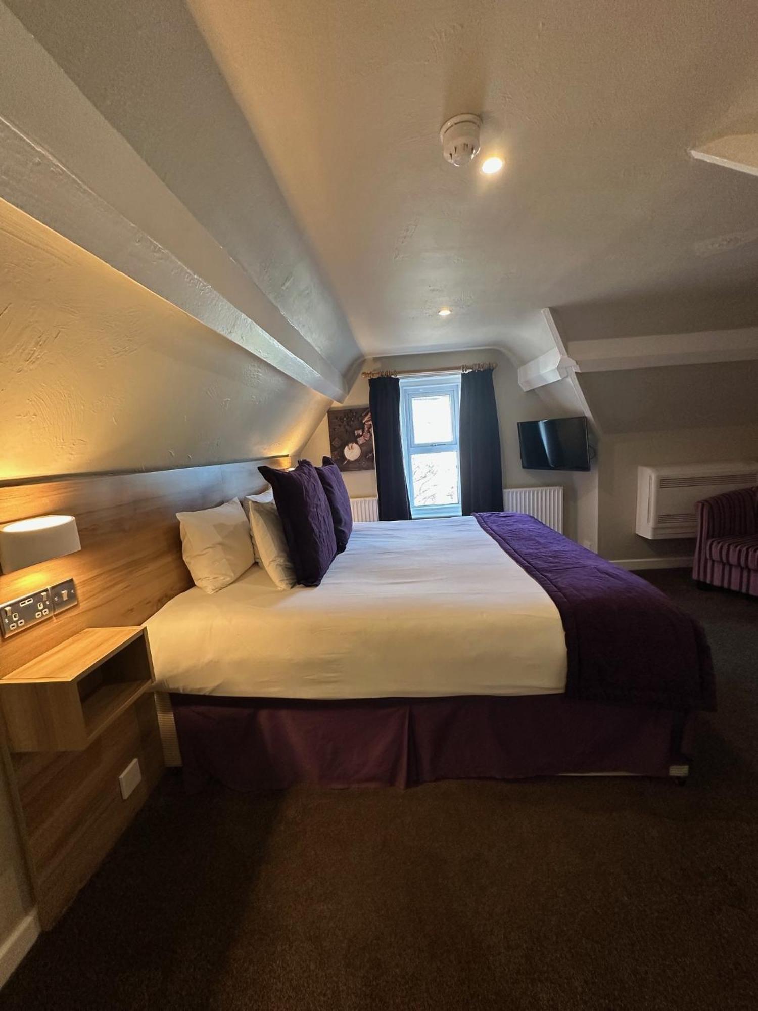 The Chocolate Box Hotel Борнмут Экстерьер фото